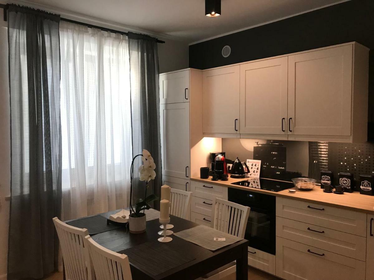 Stare Miasto Swietojerska 12 Apartment Warsaw Exterior photo